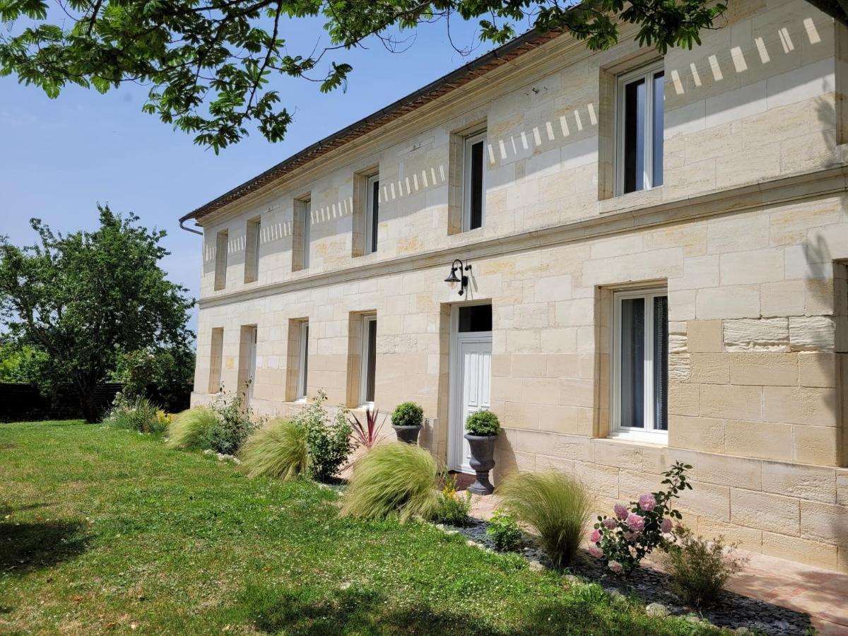 Chambre Merlot, Piscine Et Spa, Proche St Emilion Lugon et l'Ile du Carney Luaran gambar
